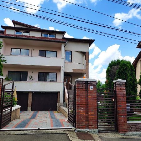 Ten'S Apartment - Spatios Si Linistit Kaloşvar Dış mekan fotoğraf