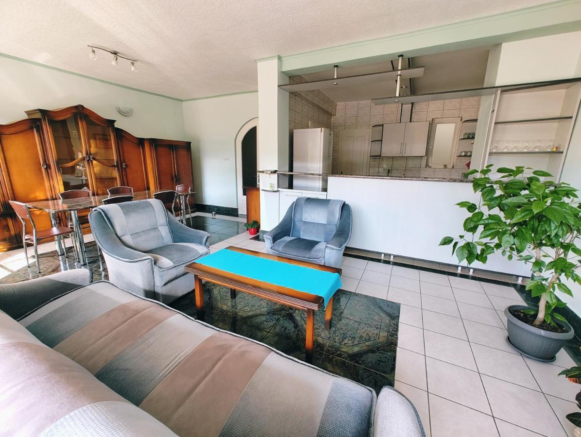 Ten'S Apartment - Spatios Si Linistit Kaloşvar Dış mekan fotoğraf